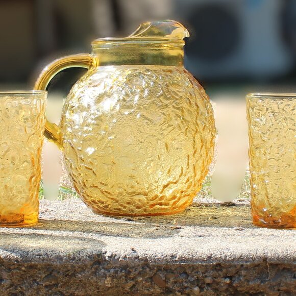 Vintage Crinkled Amber Large Glass Round Pitcher with Spout w/4 matching glasses - Picture 12 of 12